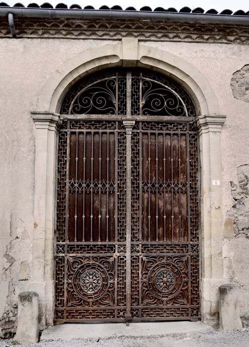 Grilles et portes de la propriété Pasturin-1